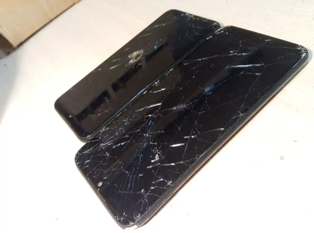 Продажа двух смартфонов Redmi 7a и Samsung A01