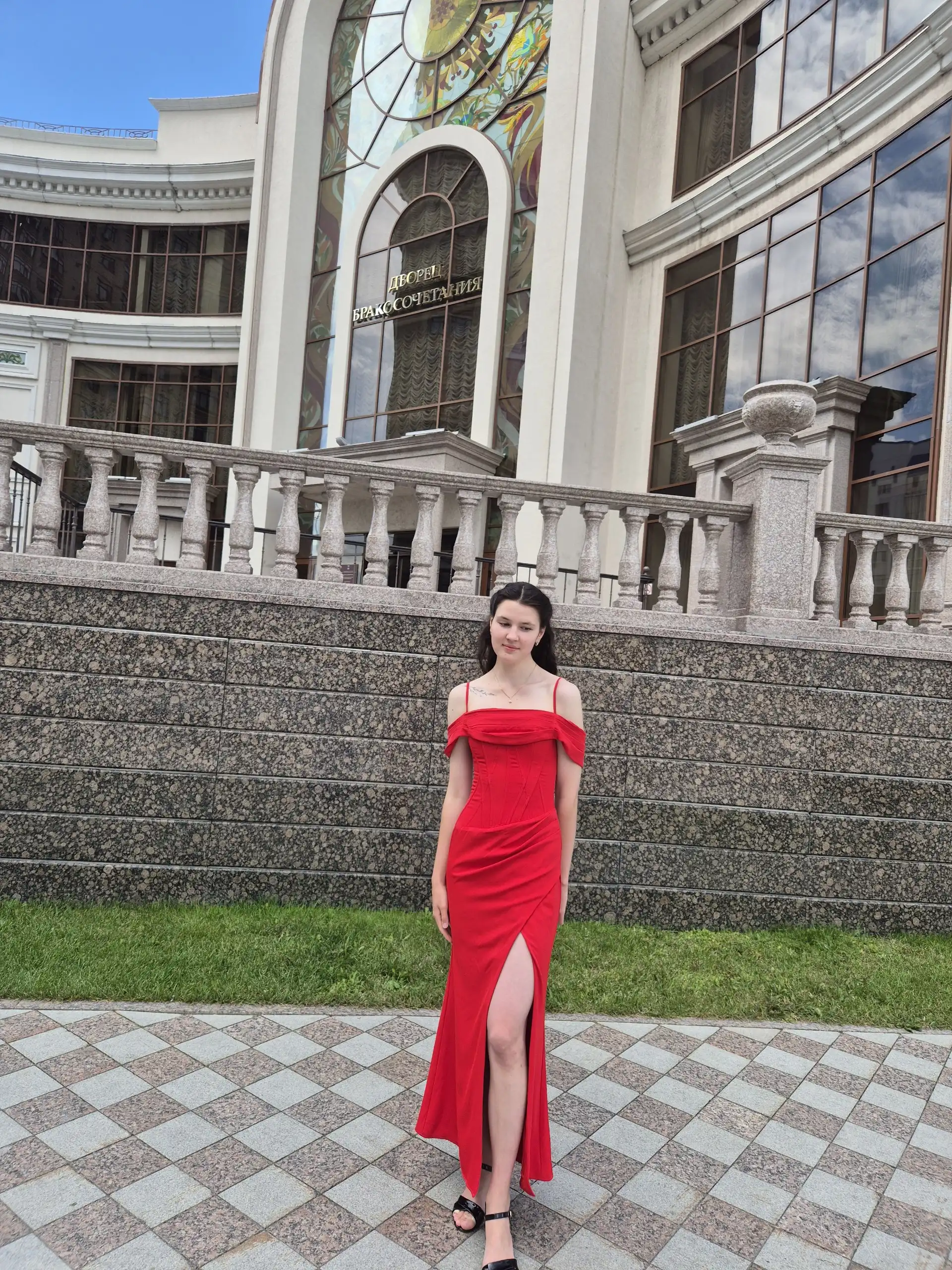 Вечернее платье Lichi размер S