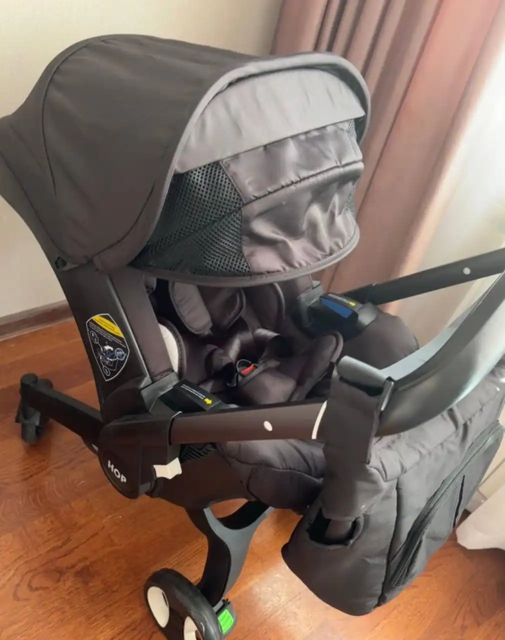 Коляска-автокресло прогулочная НОР с удлиненным козырьком Black универсальная