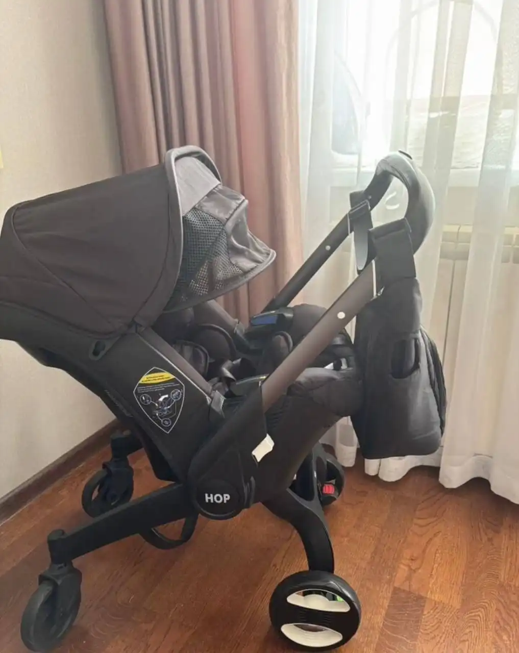 Коляска-автокресло прогулочная НОР с удлиненным козырьком Black универсальная