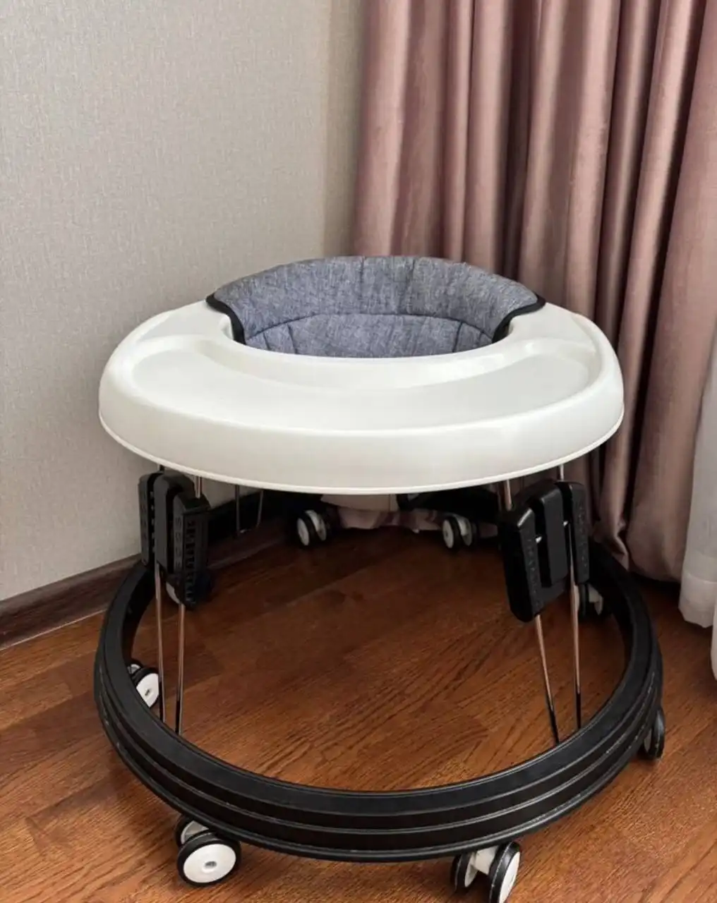 Детские ходунки регулируемые по высоте