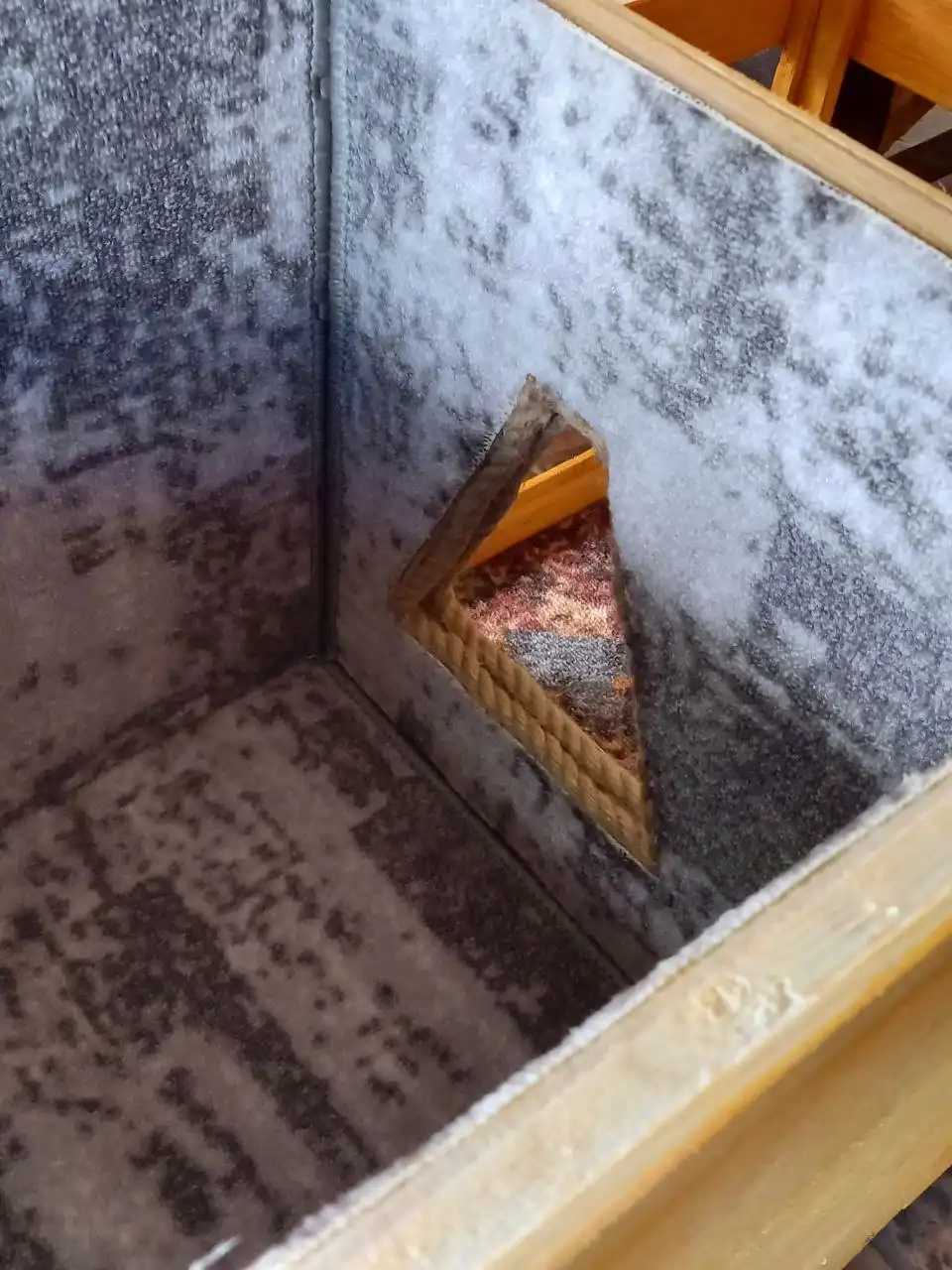 Продажа утепленного домика для котов или собак