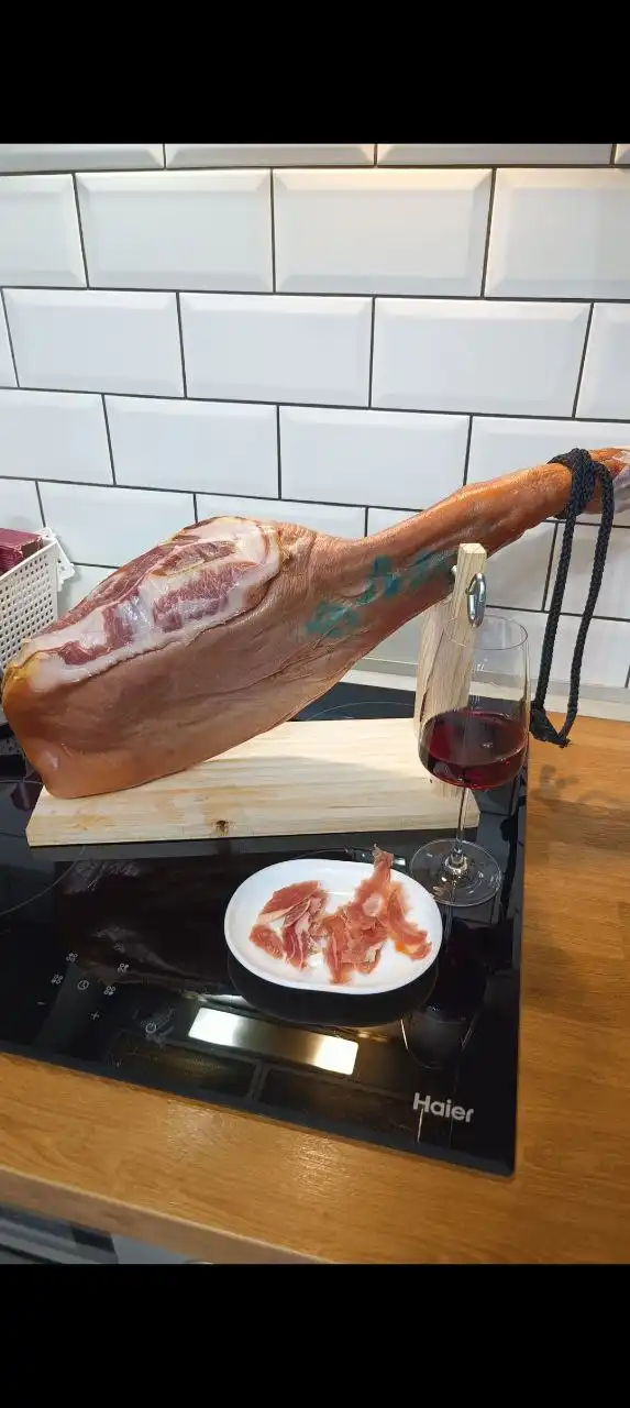 Хамон Испания в наличии 4-4,5 кг