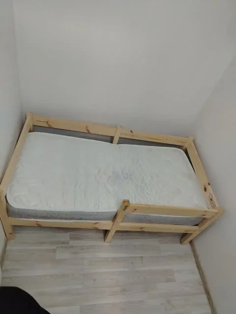 Продажа детской кроватки с ортопедическим матрасом - частное объявление в Екатеринбург