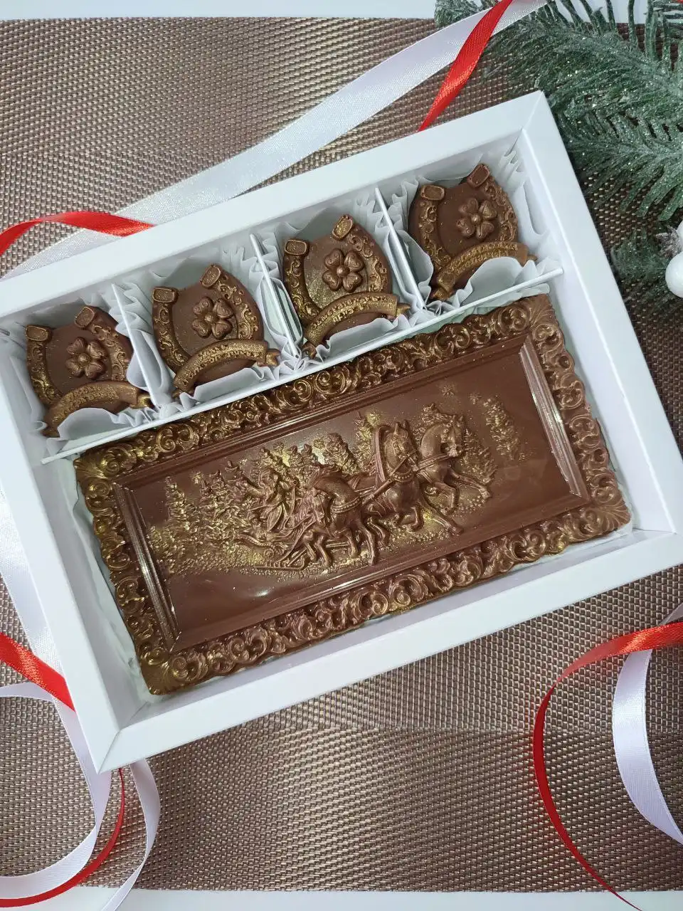 Новогодние наборы из бельгийского шоколада