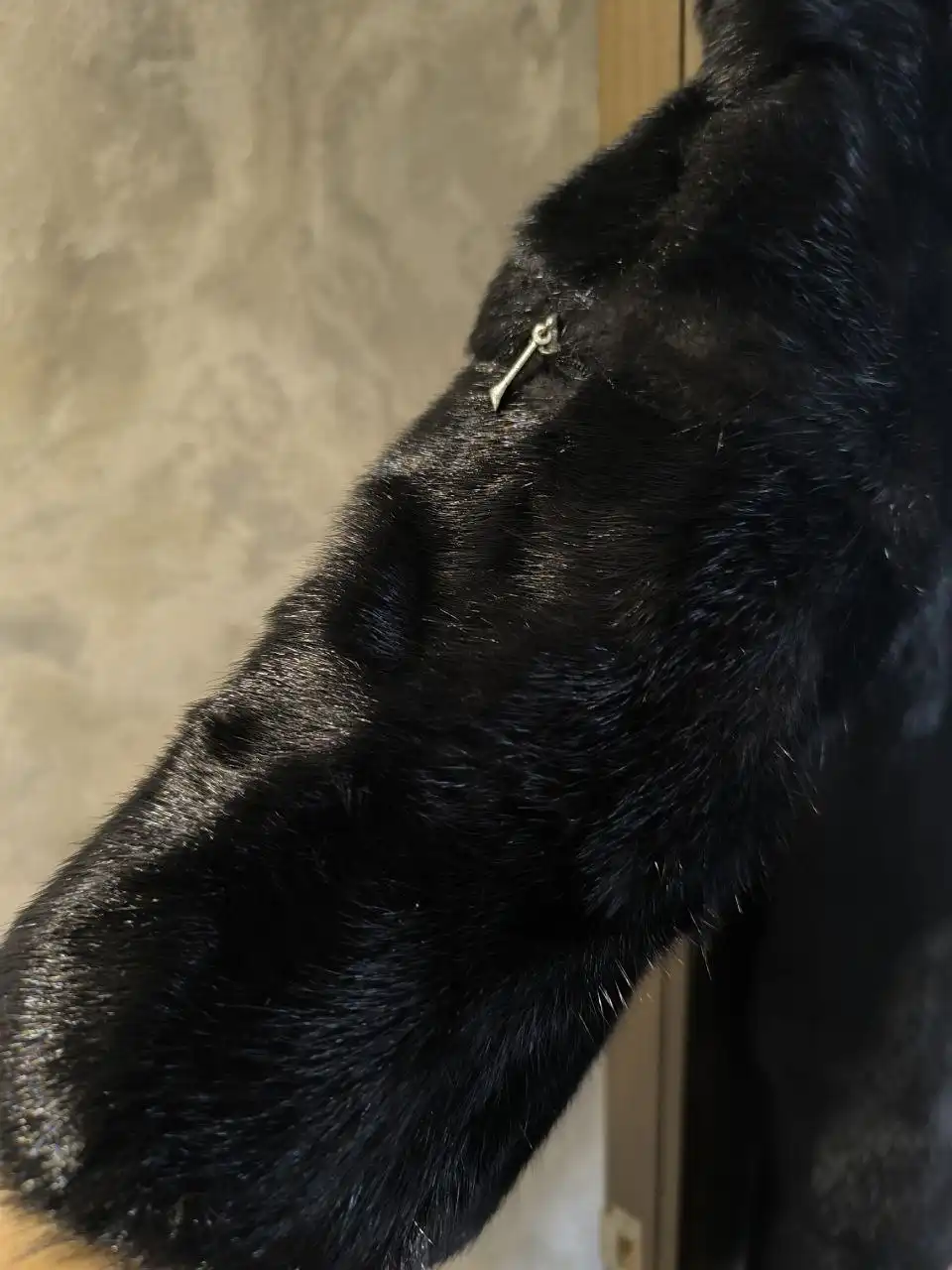 Норковая шуба и песцовая шапка б/у