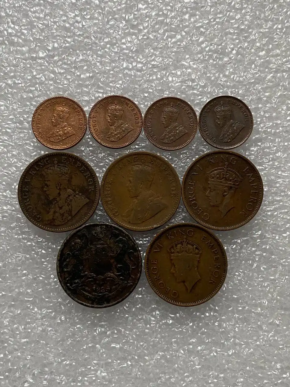 Подборки иностранных монет - Нумизматика (Хобби и отдых) в Екатеринбург