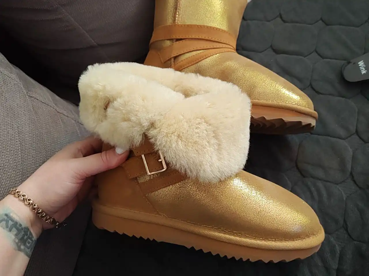 Новые натуральные угги размер 36 - Обувь (Одежда) в Екатеринбург