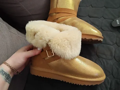 Новые натуральные угги размер 36 - Домашняя одежда в Екатеринбург