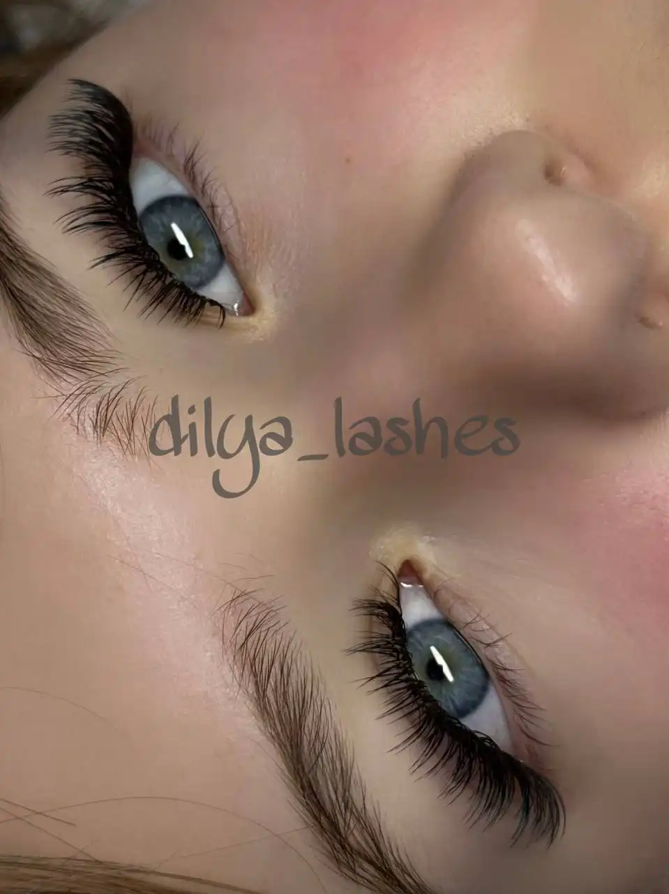 Наращивание ресниц в Екатеринбурге - Наращивание ресниц (Услуги) в Екатеринбург