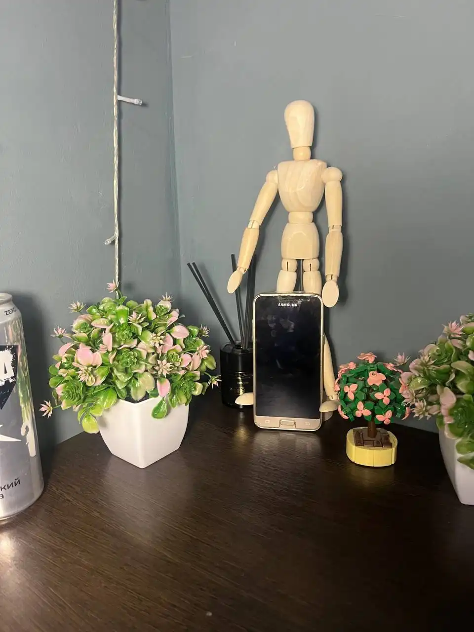 Продажа Samsung Galaxy J3 (2016) в золотистом цвете - Смартфоны (Электроника) в Екатеринбург