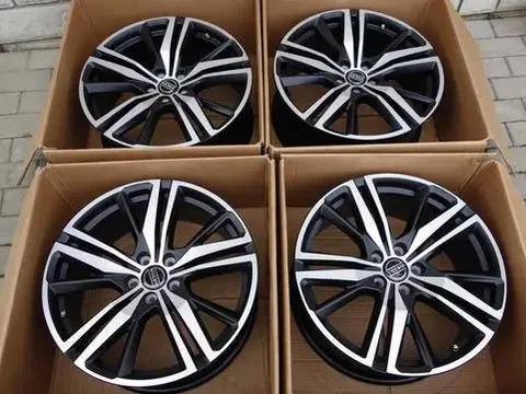 Диски Volvo R-Design оригинальные - Авто в Екатеринбург