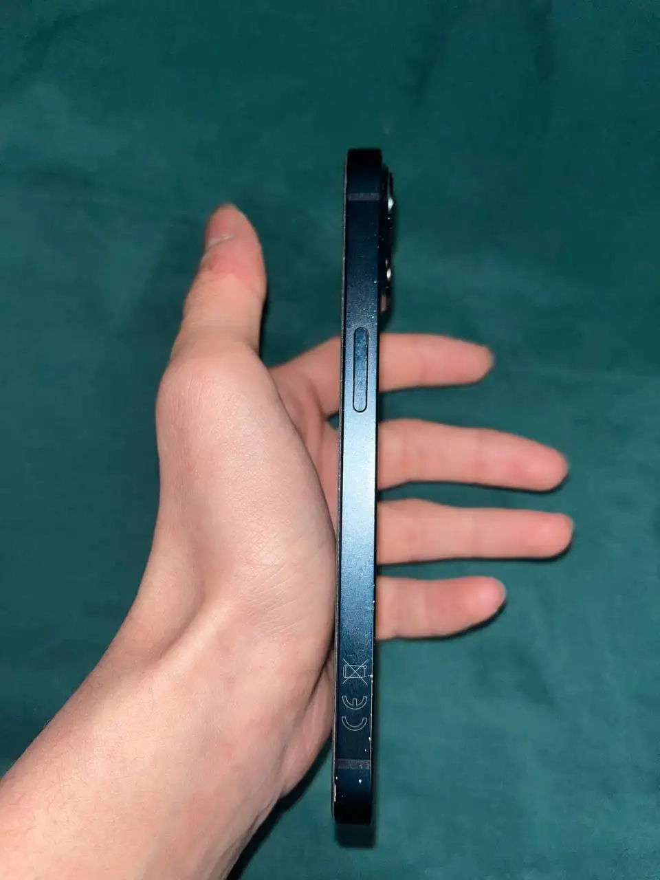 iPhone 13 Синий заблокированный - Смартфоны (Электроника) в Екатеринбург