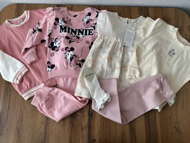 Одежда для девочки размер 86-92 - Верхняя одежда и джинсы в Екатеринбург