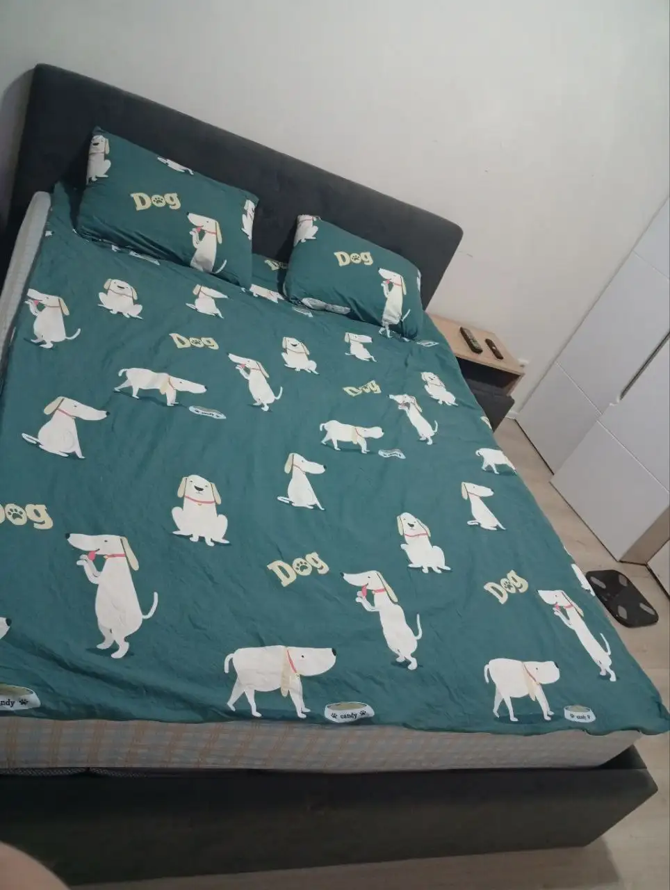 Продам двуспальную кровать с ортопедическим матрасом - Мебель (Для дома и дачи) в Екатеринбург