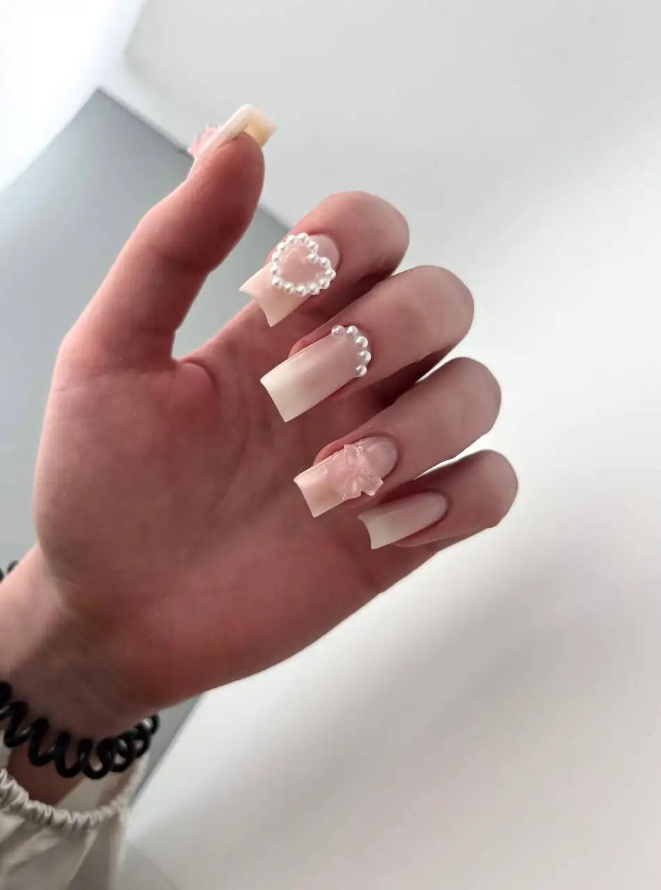 Профессиональный маникюр от мастера Ксюши на ВИЗе - Красота и здоровье (Услуги) в Екатеринбург