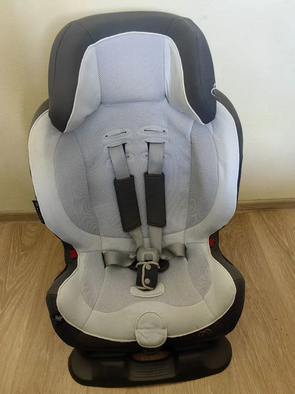 Автокресло 9-25кг с регулируемым подголовником - Автокресла (Товары для детей) в Екатеринбург