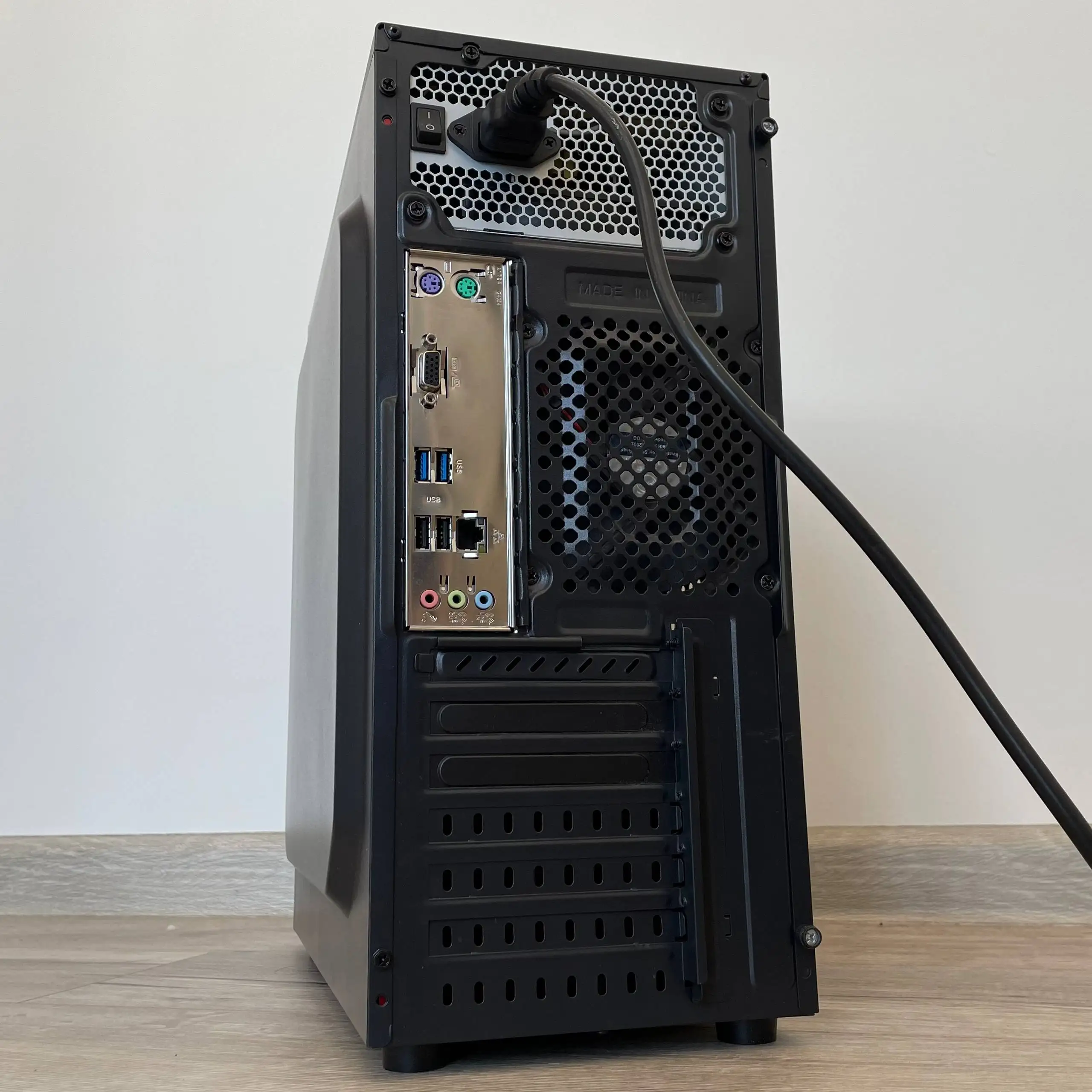 Компьютер с Intel Pentium G4400 и 16 ГБ DDR4 - Компьютеры (Электроника) в Екатеринбург