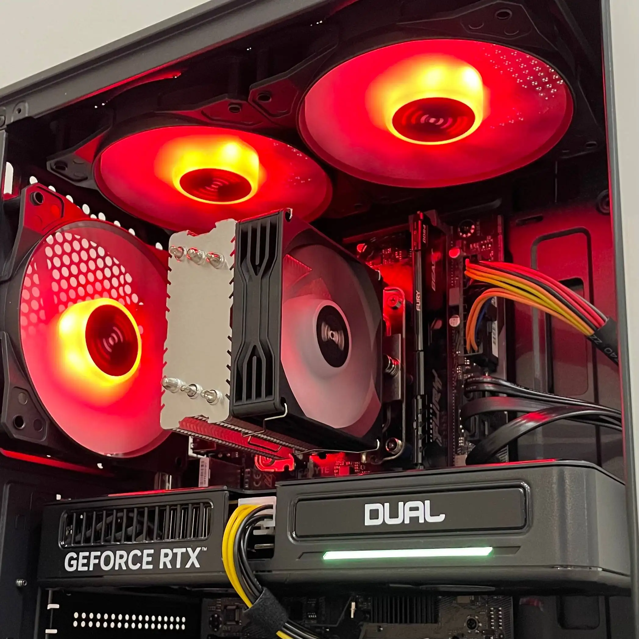 Игровой компьютер Intel Core i5-12400 + RTX 5060 - Компьютеры (Электроника) в Екатеринбург