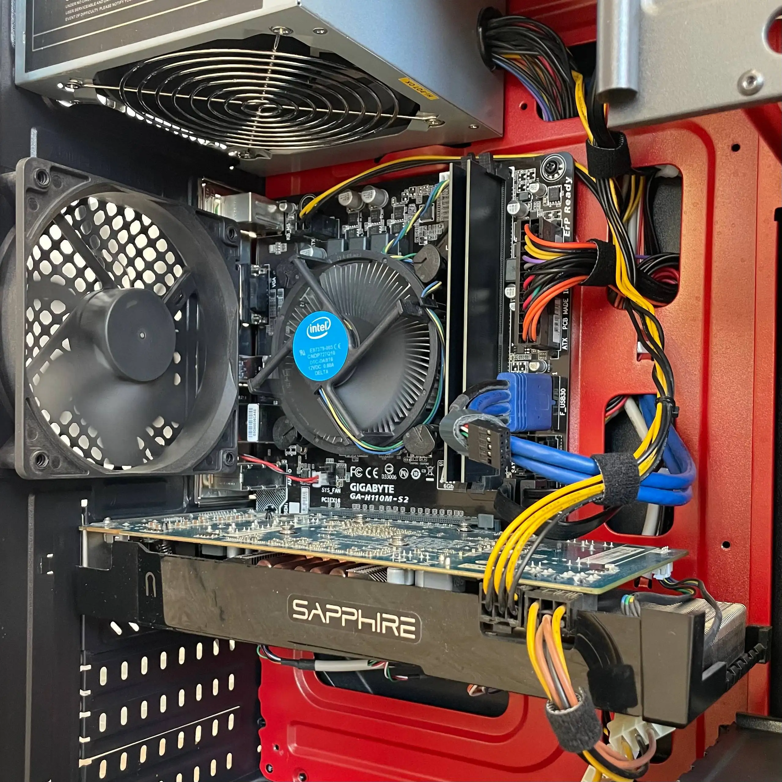 Компьютер 16GB DDR4 Intel Pentium G4400 с видеокартой Sapphire Radeon HD 6950 - Компьютеры (Электроника) в Екатеринбург