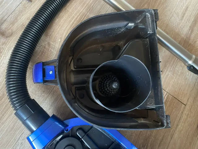 Продам пылесос - Металлические изделия в Екатеринбург