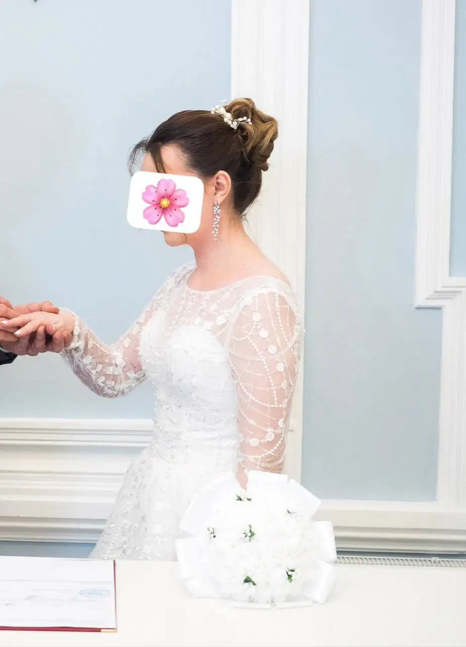 Продажа свадебного платья с подарками - Свадебная одежда (Одежда) в Екатеринбург