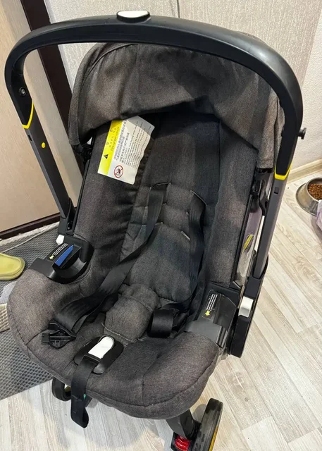 Продажа автолюльки на колесах с аксессуарами - Товары для детей в Екатеринбург