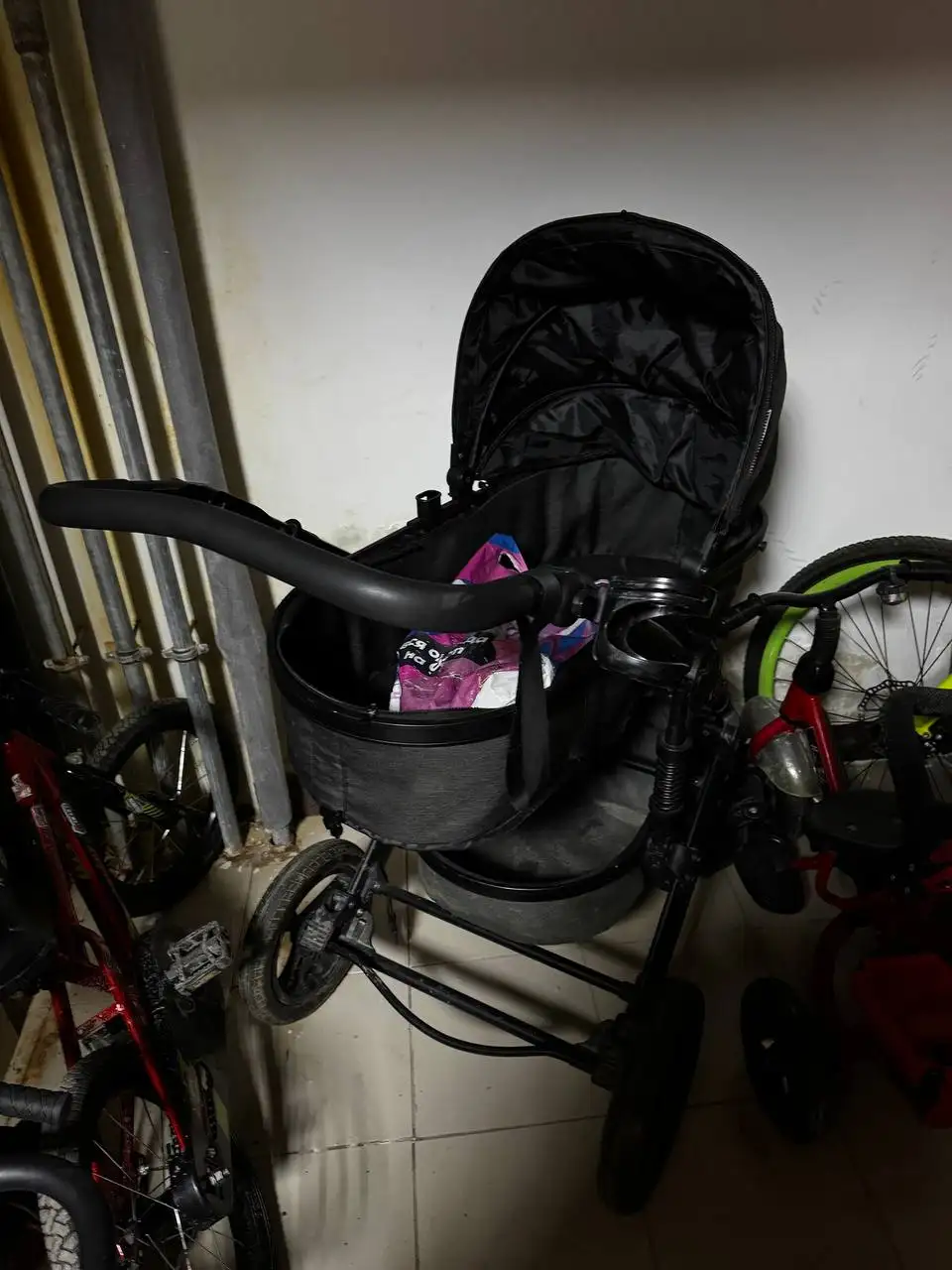 Продажа автолюльки на колесах с аксессуарами - Автолюльки/детские коляски (Товары для детей) в Екатеринбург