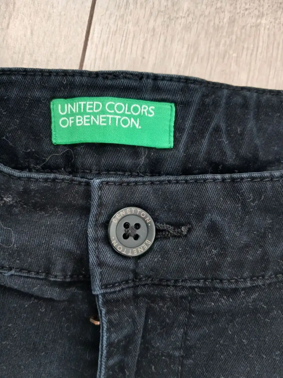 Джинсы подростковые Benetton 13-14 лет - Джинсы (Одежда) в Екатеринбург