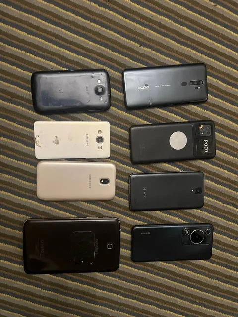 Продажа телефонов с разбитыми экранами - Смартфоны и аксессуары в Екатеринбург