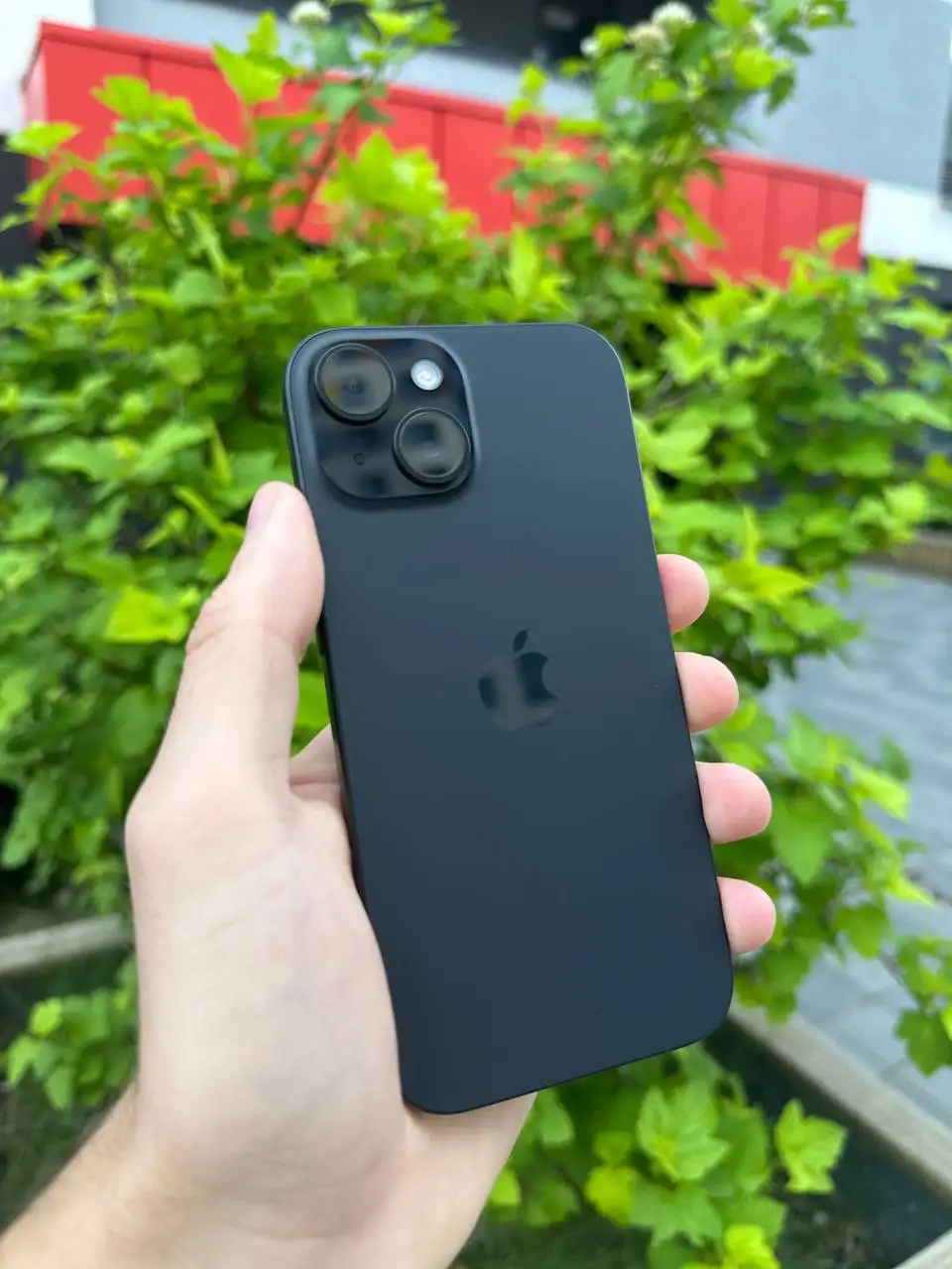 Продам iPhone 15 128GB черный - Смартфоны (Электроника) в Екатеринбург