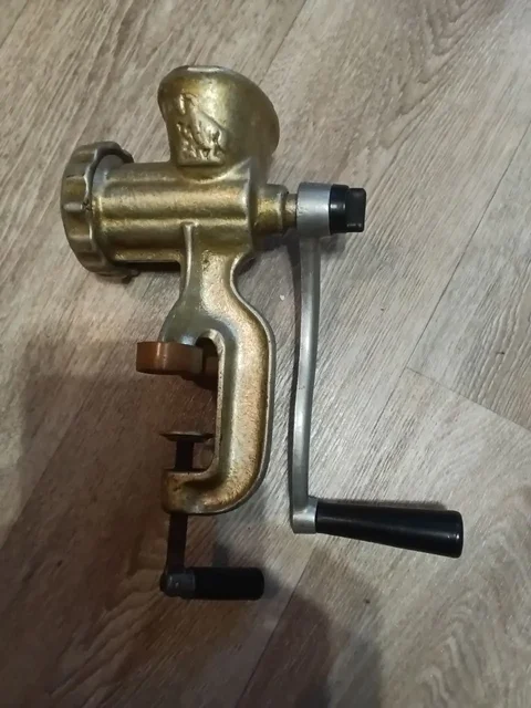 Мясорубка СССР в Тольятти - Винтаж/Антиквариат в Тольятти