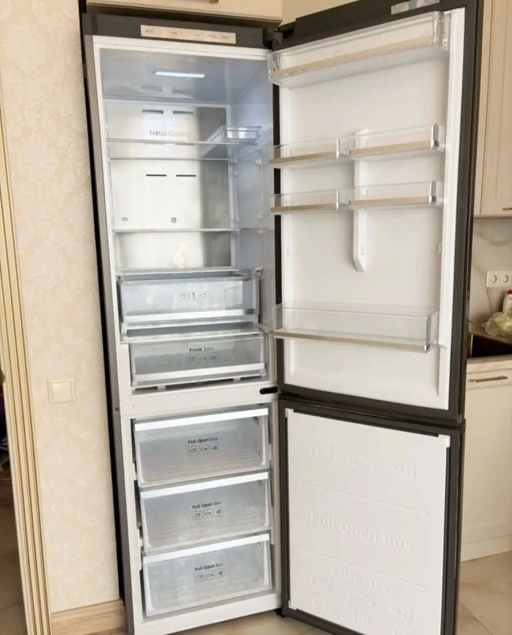 Продажа холодильника SAMSUNG RB-41 J7761B1 - Крупная бытовая техника (Для дома и дачи) в Неизвестно