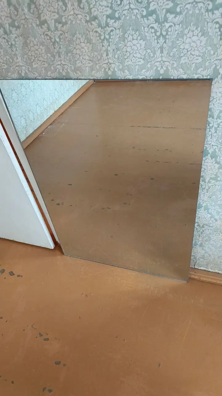 Зеркало 68х96 см - Барахолка в Неизвестно