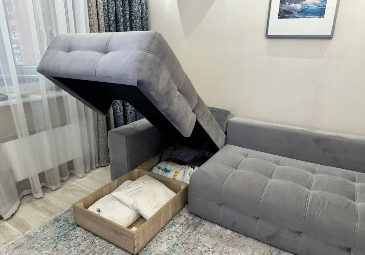 Угловой диван серого цвета - Барахолка в Неизвестно