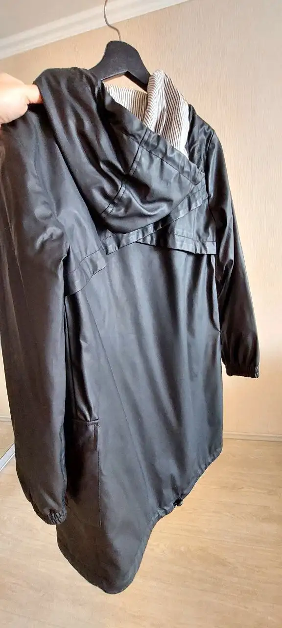 Плащ демисезонный Zara черный XS - Верхняя одежда (Одежда) в Неизвестно