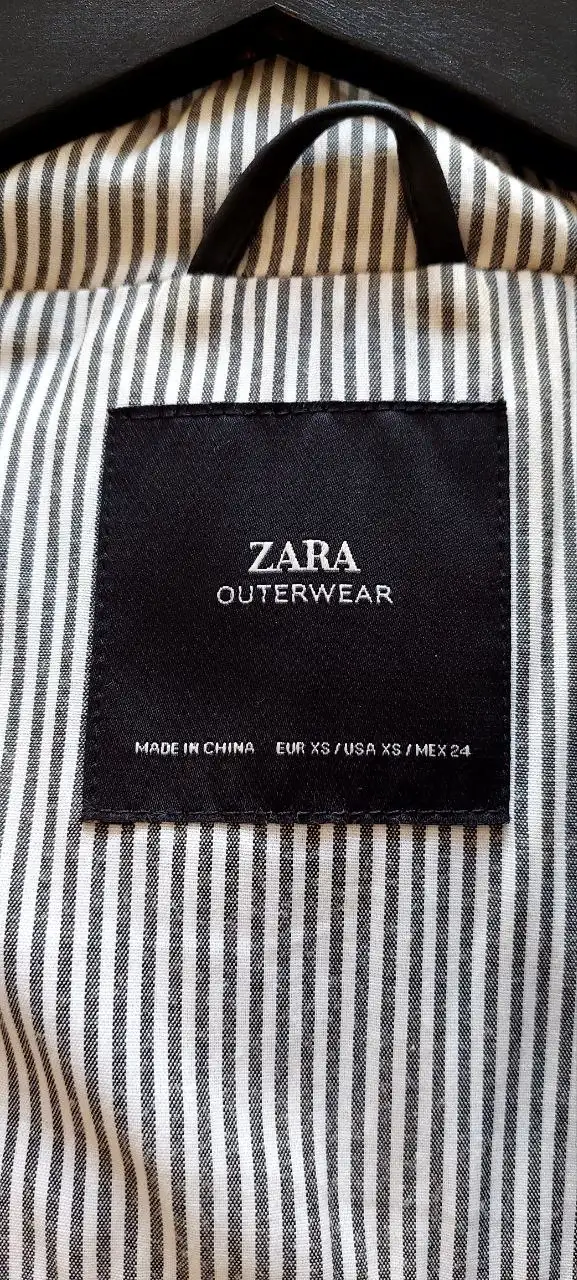 Плащ демисезонный Zara черный XS - Верхняя одежда (Одежда) в Неизвестно