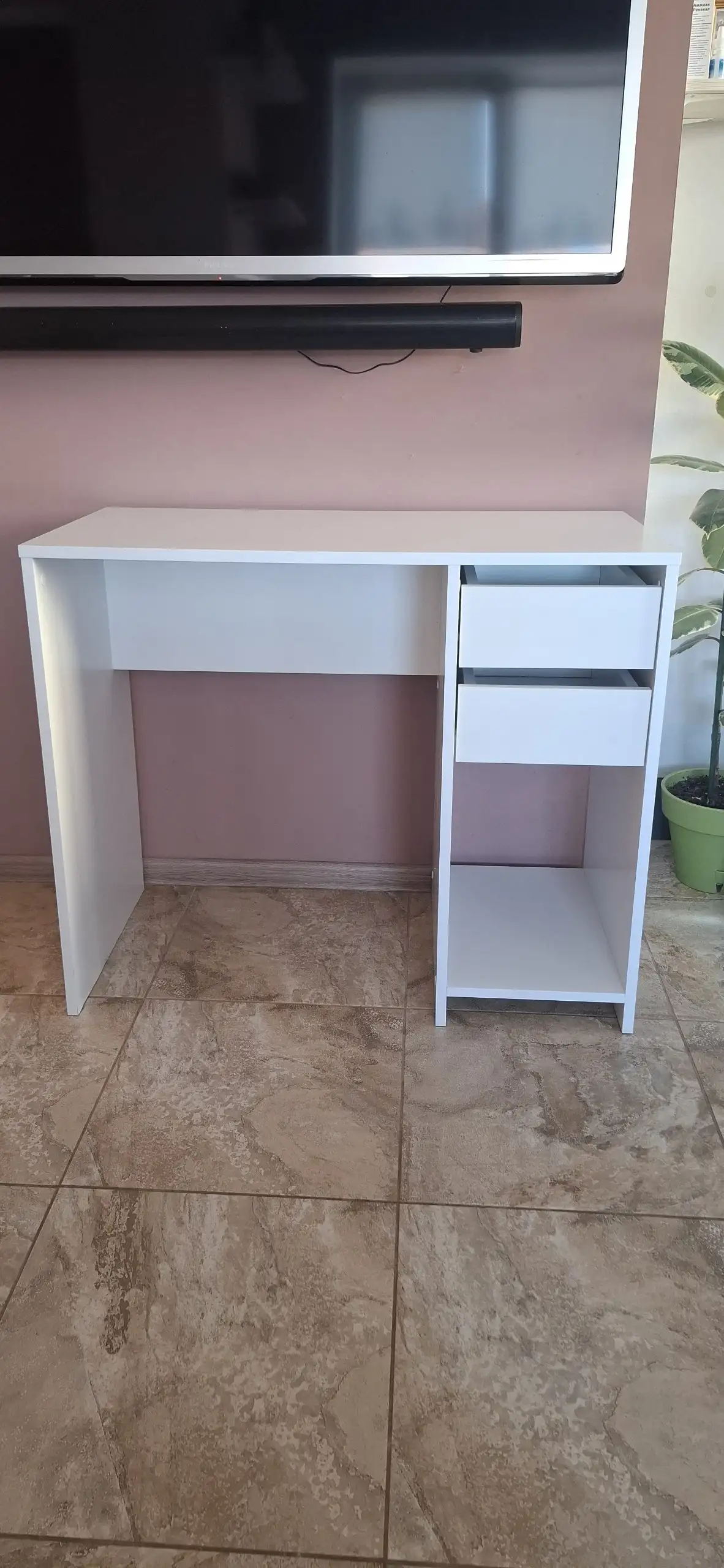 Стол ЛДСП 90x45x75 см - Барахолка в Экодолье