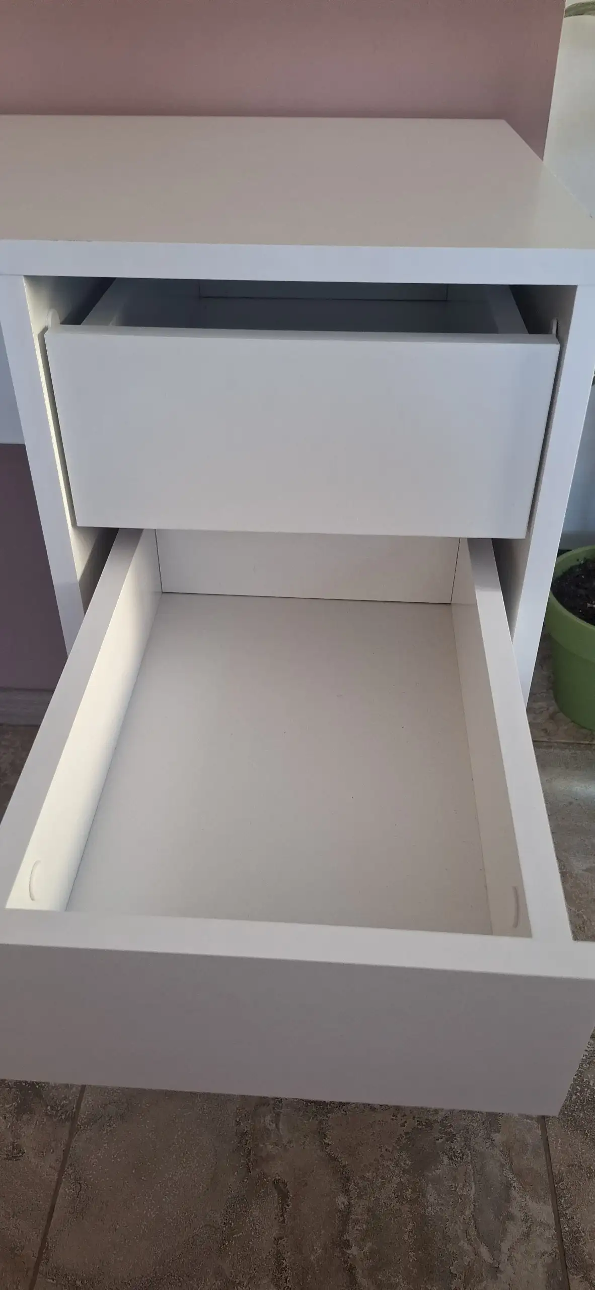 Стол ЛДСП 90x45x75 см - Барахолка в Экодолье