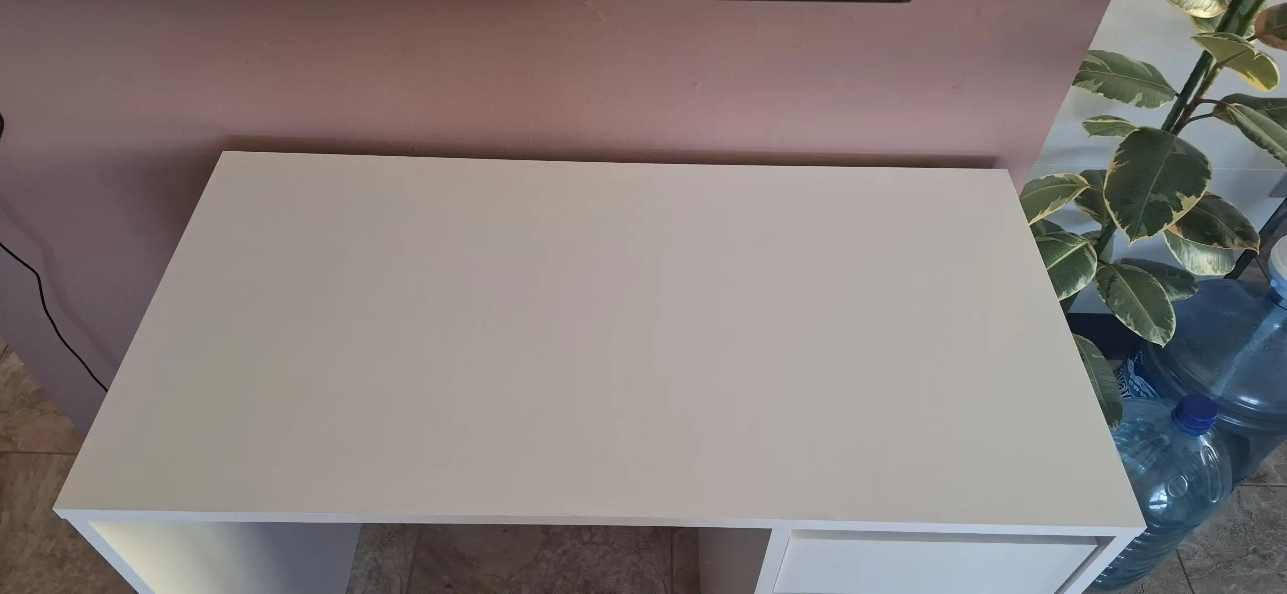 Стол ЛДСП 90x45x75 см - Барахолка в Экодолье