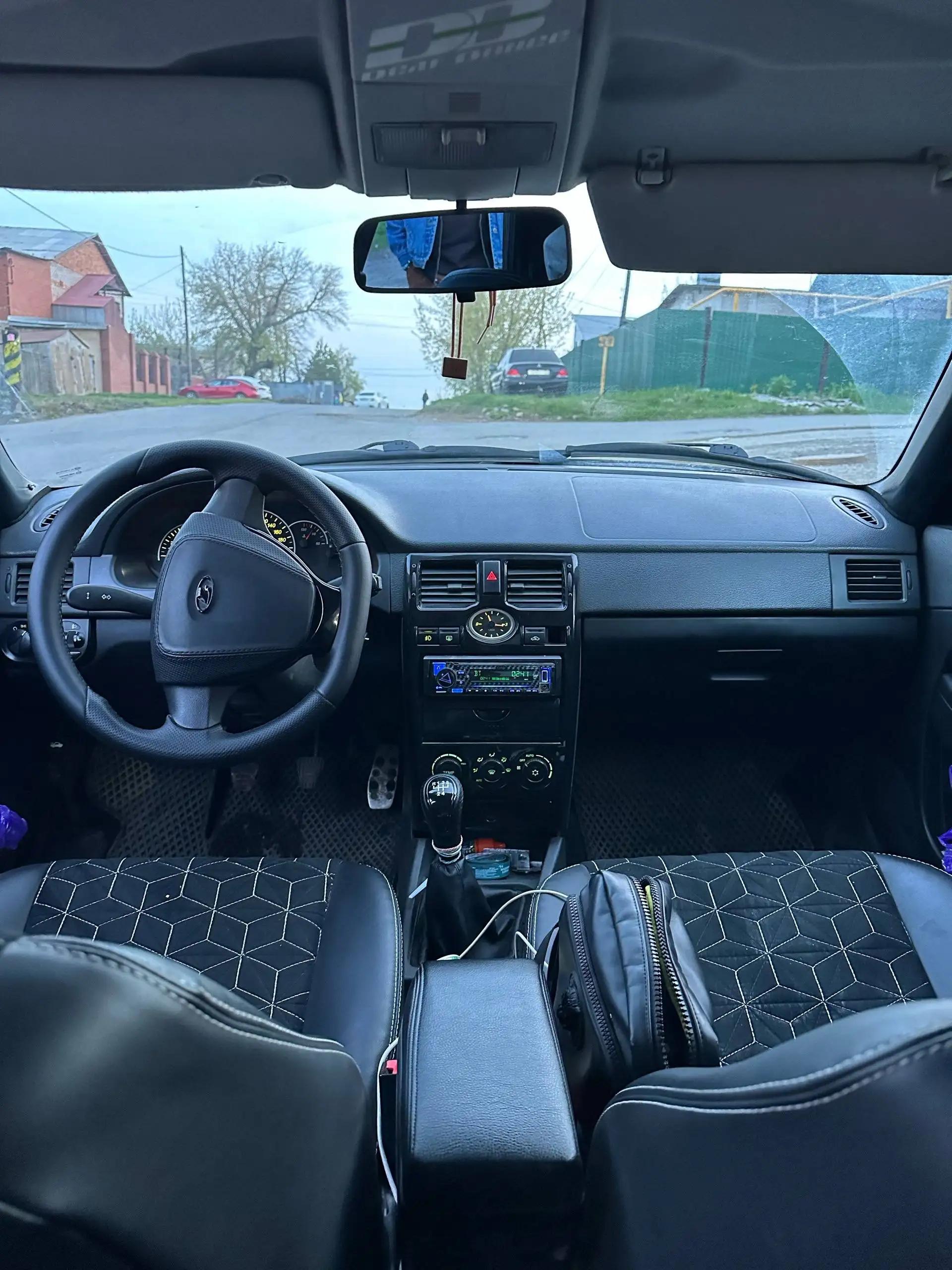 Продажа Lada Priora 2012 года с кондиционером - Легковые автомобили (Авто) в Самара