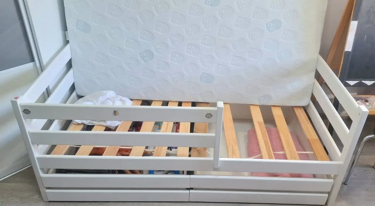 Продам детскую кровать с матрасом Аскона Milky Way 160×80 - Детская мебель (Товары для детей) в Самара