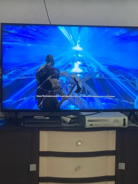 PS4 Slim 1ТБ с двумя геймпадами и играми - частное объявление в Сызрань