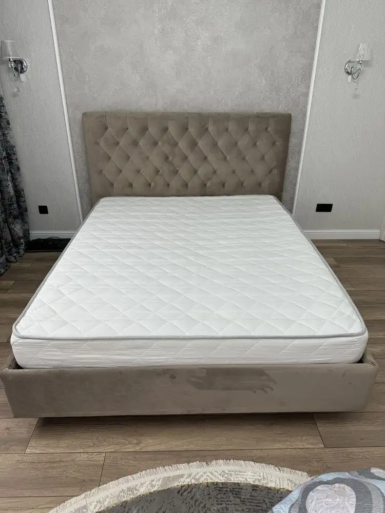 Кровать 160/200 с подъемным механизмом и матрасом - Для дома и дачи в Неизвестно