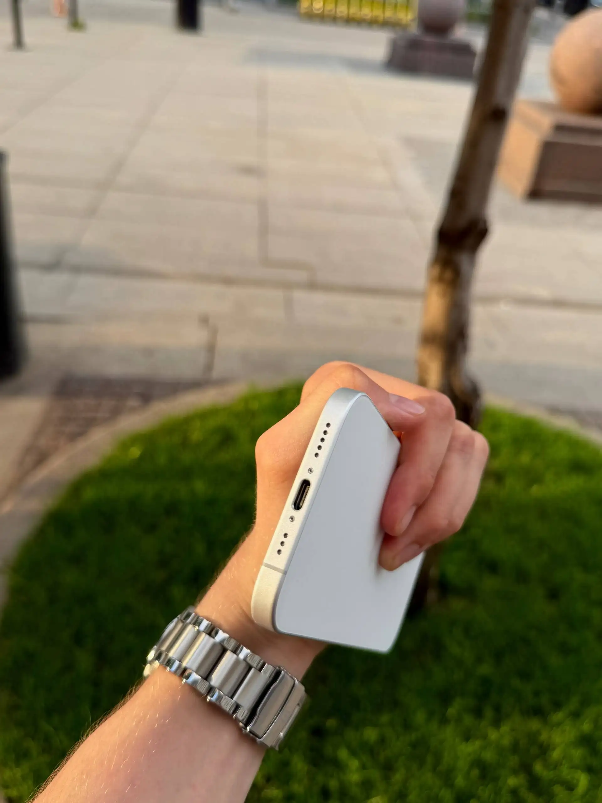 Продам iPhone 16 128GB - Телефоны и планшеты (Электроника) в Самара