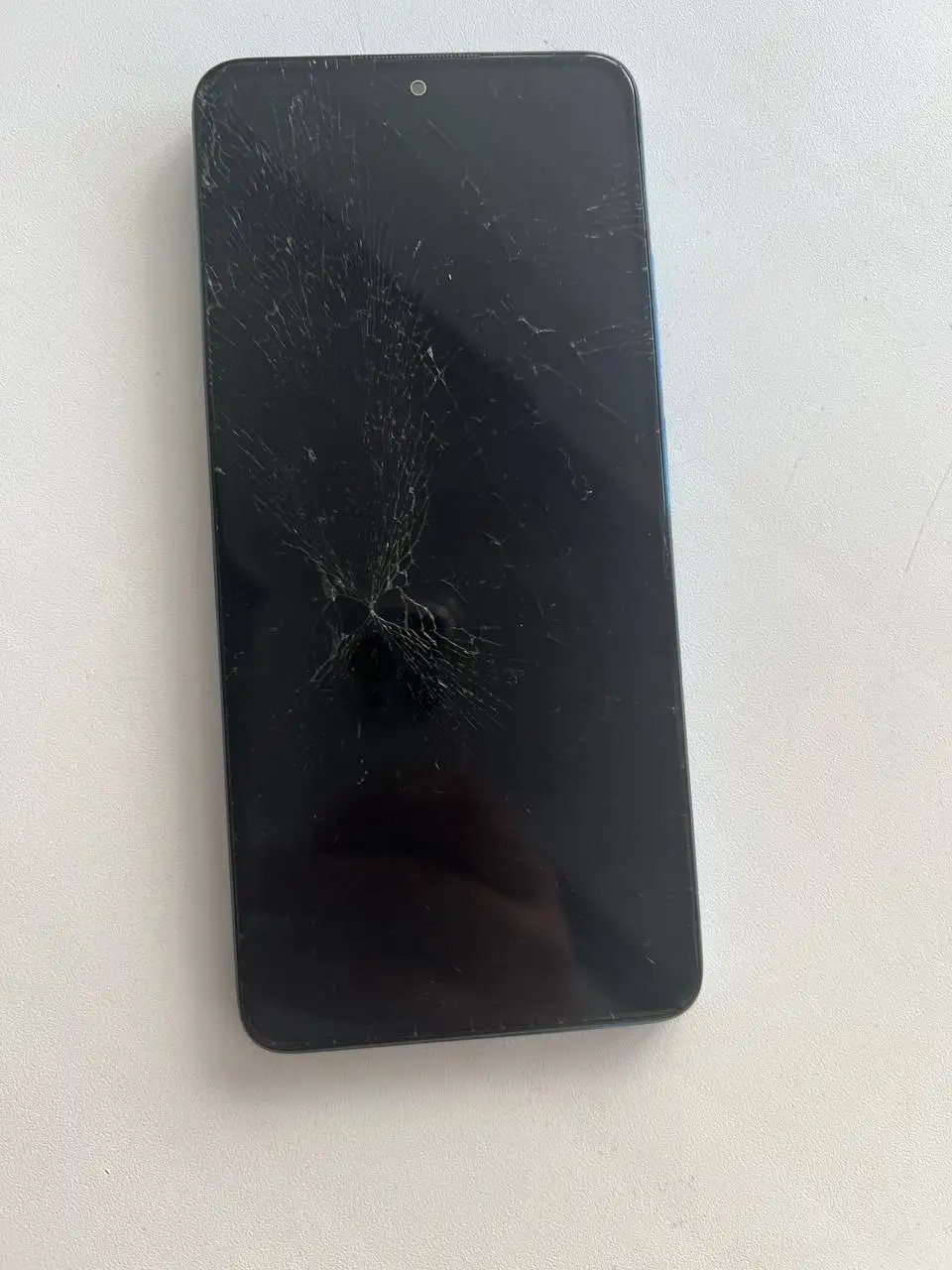 Samsung Galaxy S20 FE с разбитым экраном - Мобильные телефоны (Электроника) в Самара