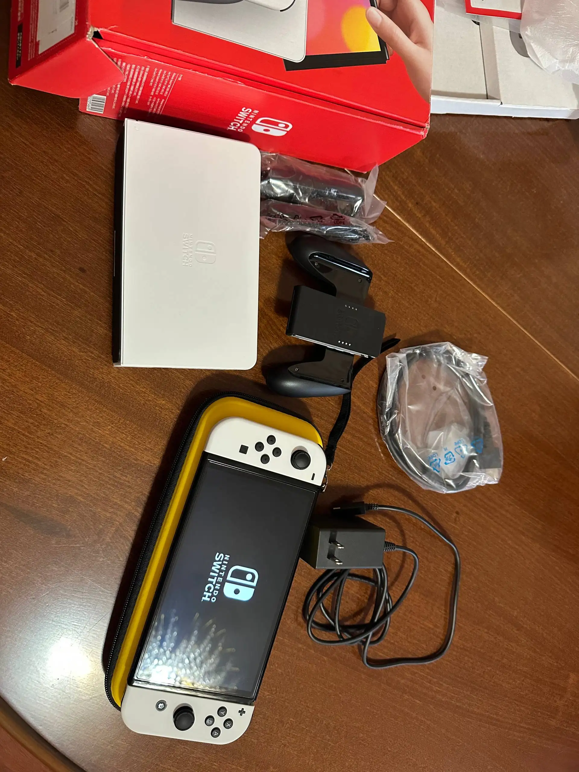 Nintendo Switch OLED 64GB + 512GB microSD (Прошитая) - Игровые консоли (Электроника) в Самарская область