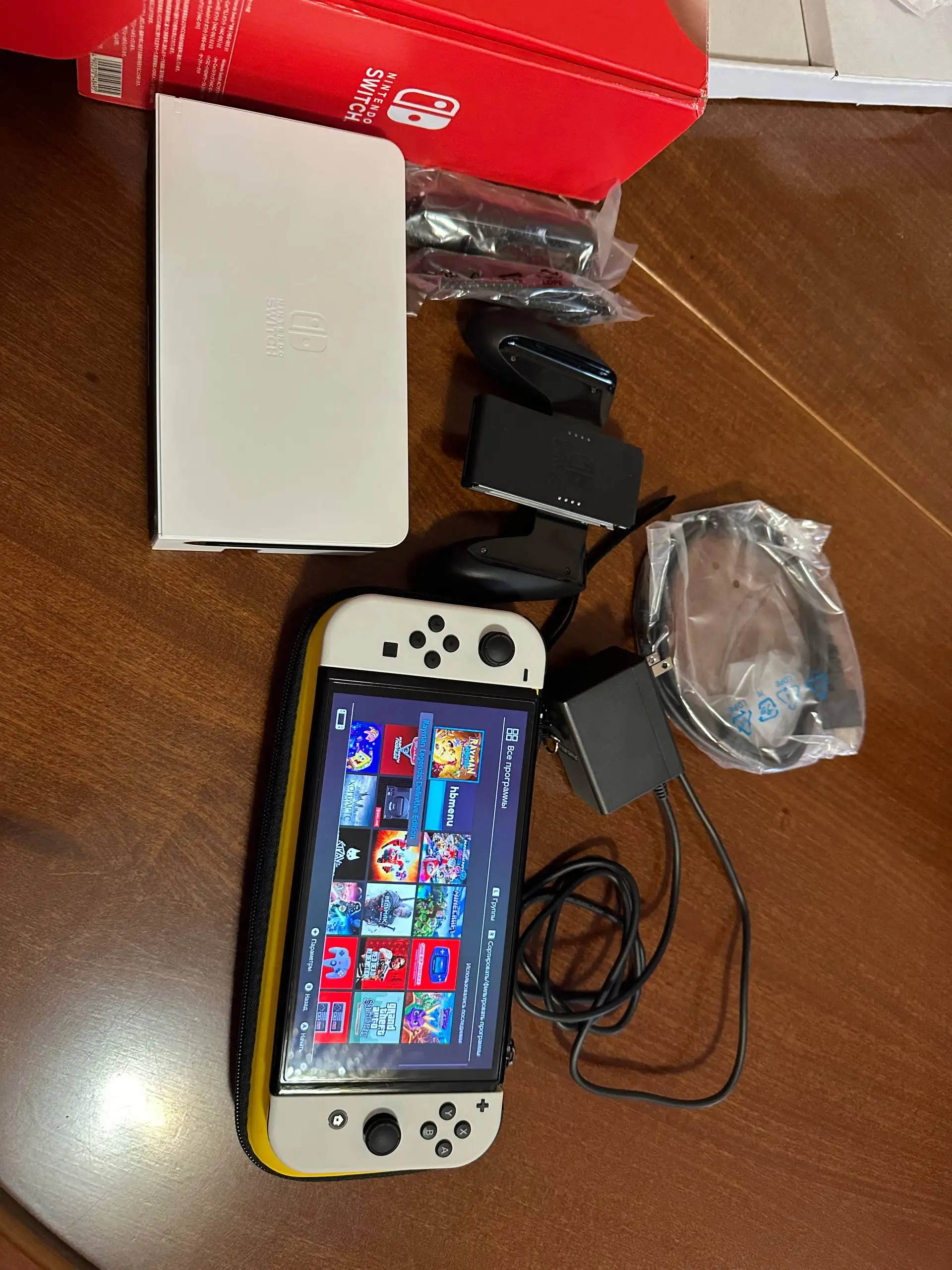 Nintendo Switch OLED 64GB + 512GB microSD (Прошитая) - Игровые консоли (Электроника) в Самарская область