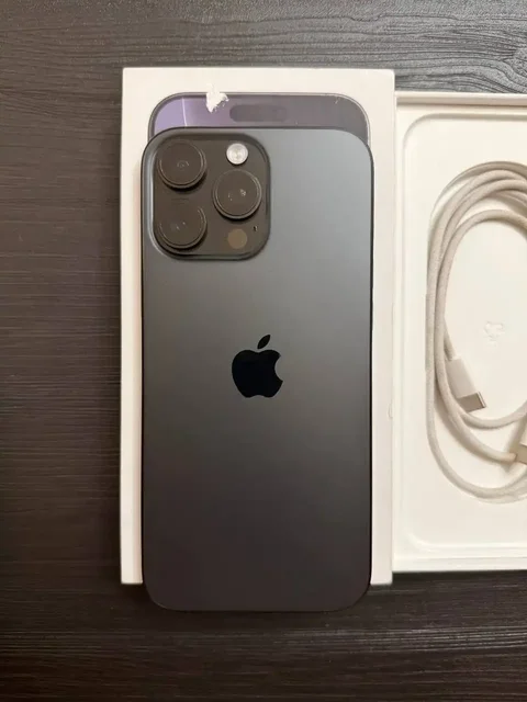 Продам iPhone 16 Pro Max 256gb Черный Титан - частное объявление в Самарская область