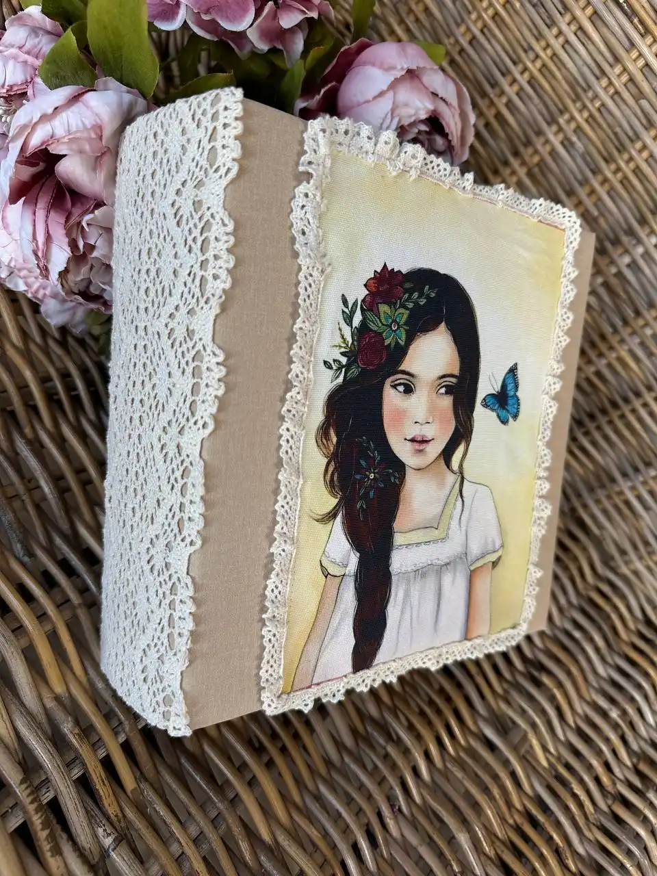 Фотоальбомы ручной работы разных тематик